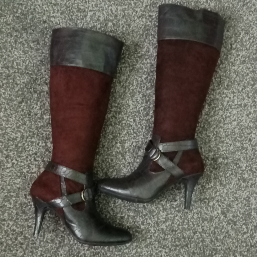 Beautiful Naturalizer Knee-high Boots! Unworn Cond